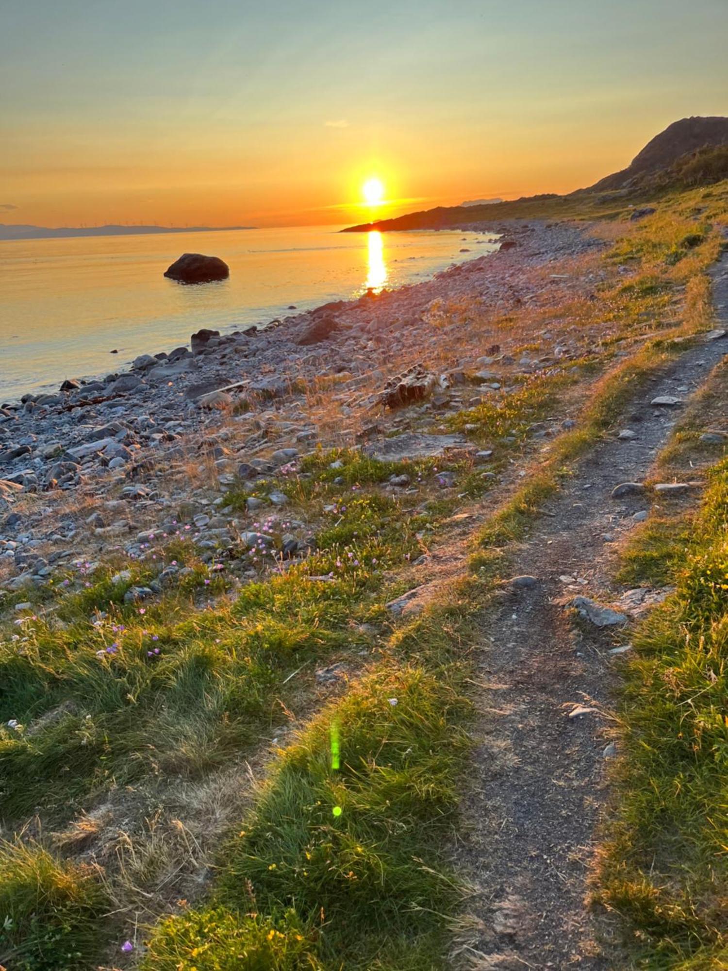 Hos Laura & Valdemar Villa Nord-Lenangen Exteriör bild