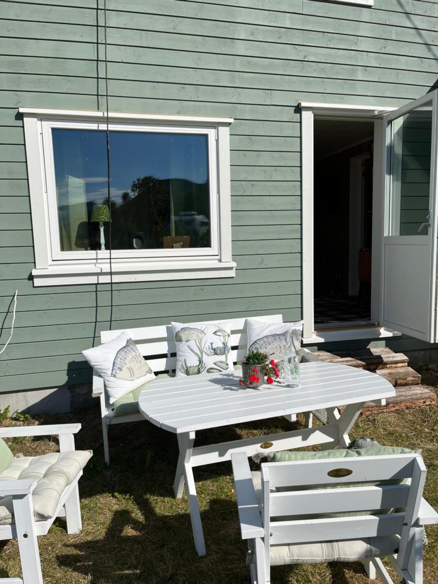Hos Laura & Valdemar Villa Nord-Lenangen Exteriör bild