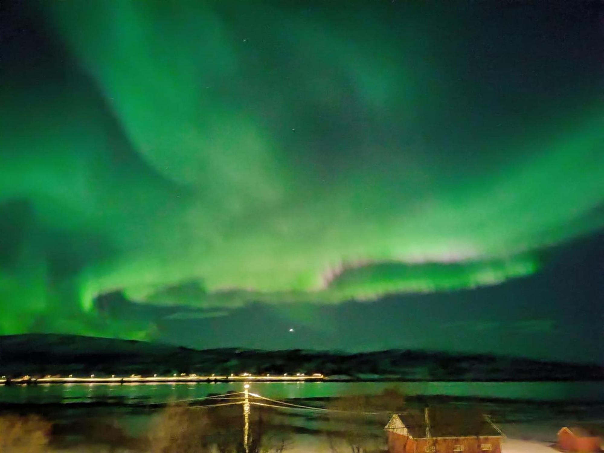 Hos Laura & Valdemar Villa Nord-Lenangen Exteriör bild